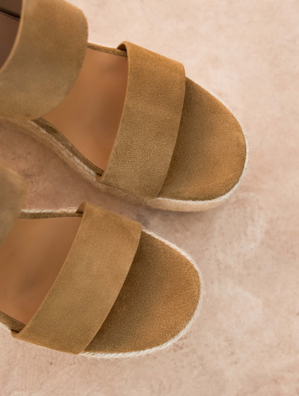 THÉA — Espadrilles compensées en cuir suédé