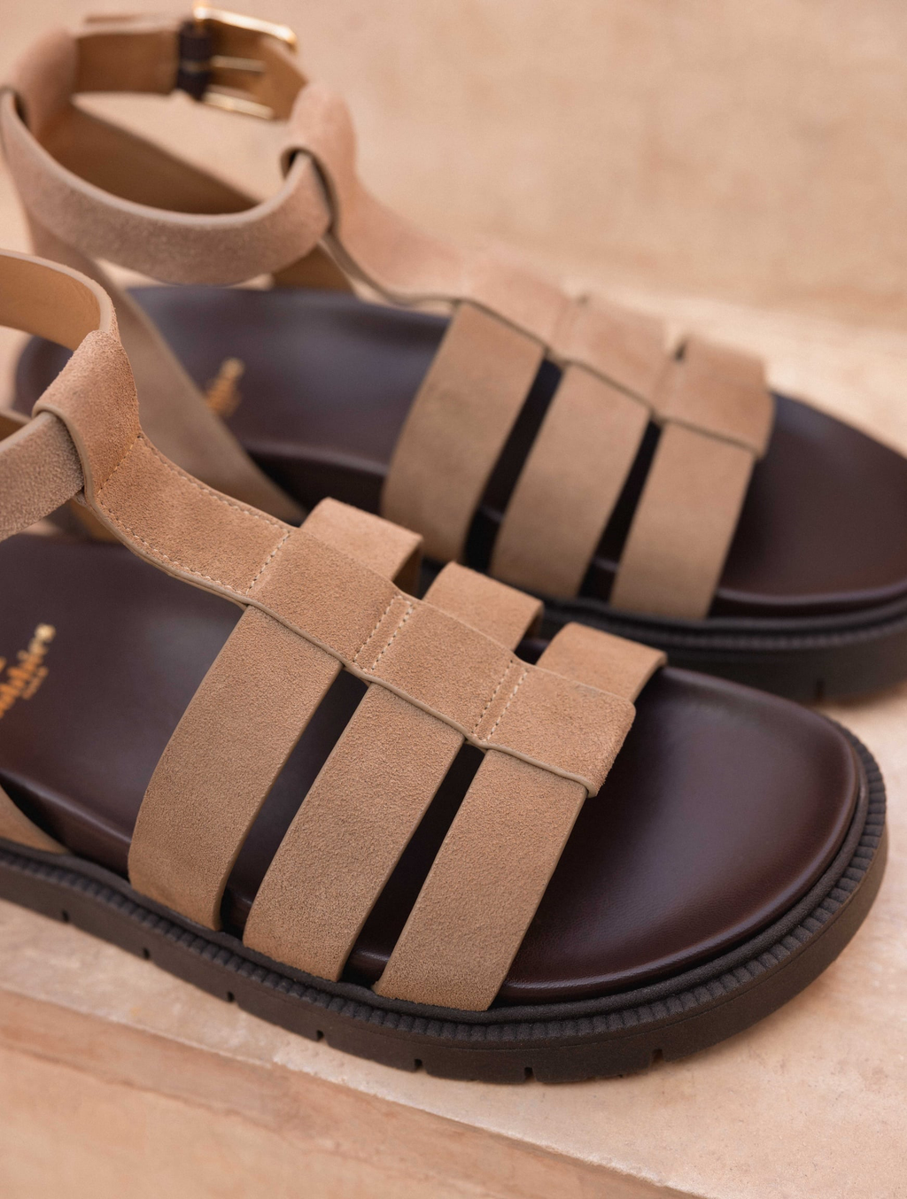 NELLIE — Sandales plates en cuir
