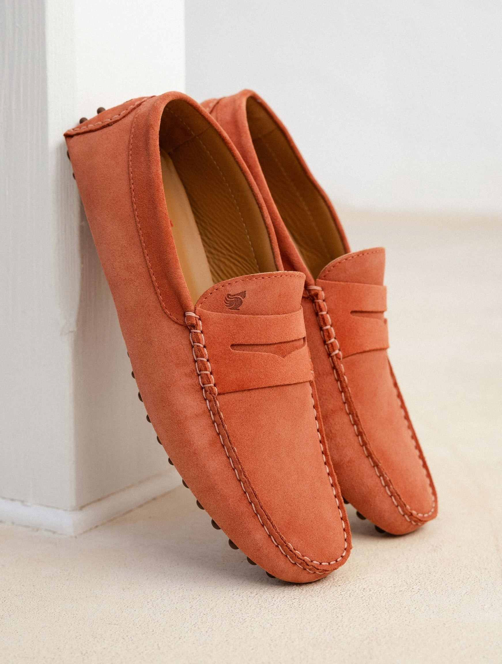 LEWIS — Mocassin driving loafer en cuir suédé