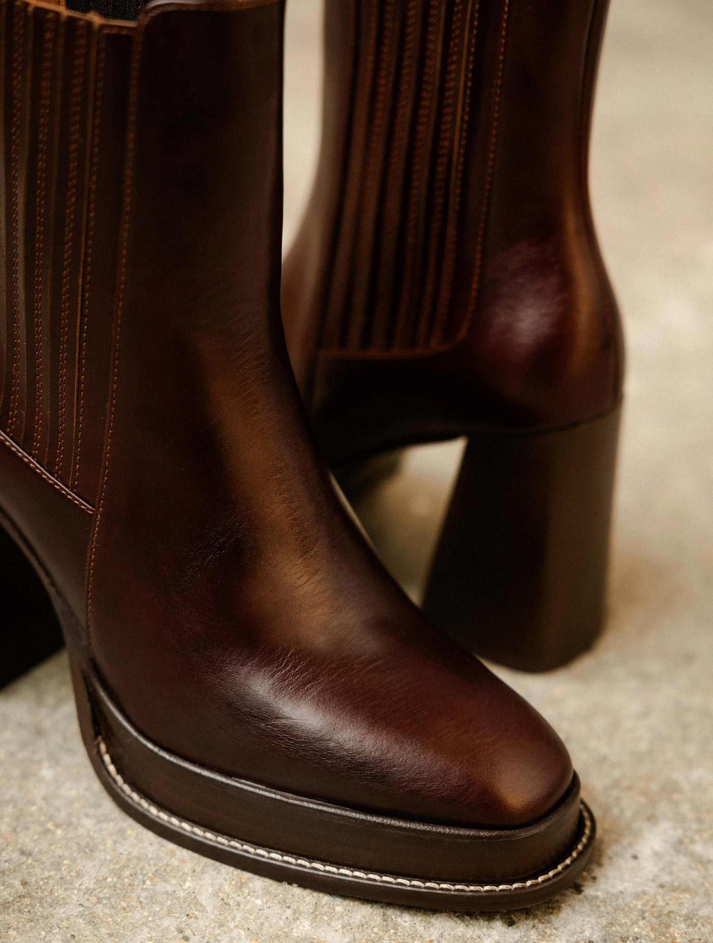 DEVA — Bottines à plateau et talon haut en cuir