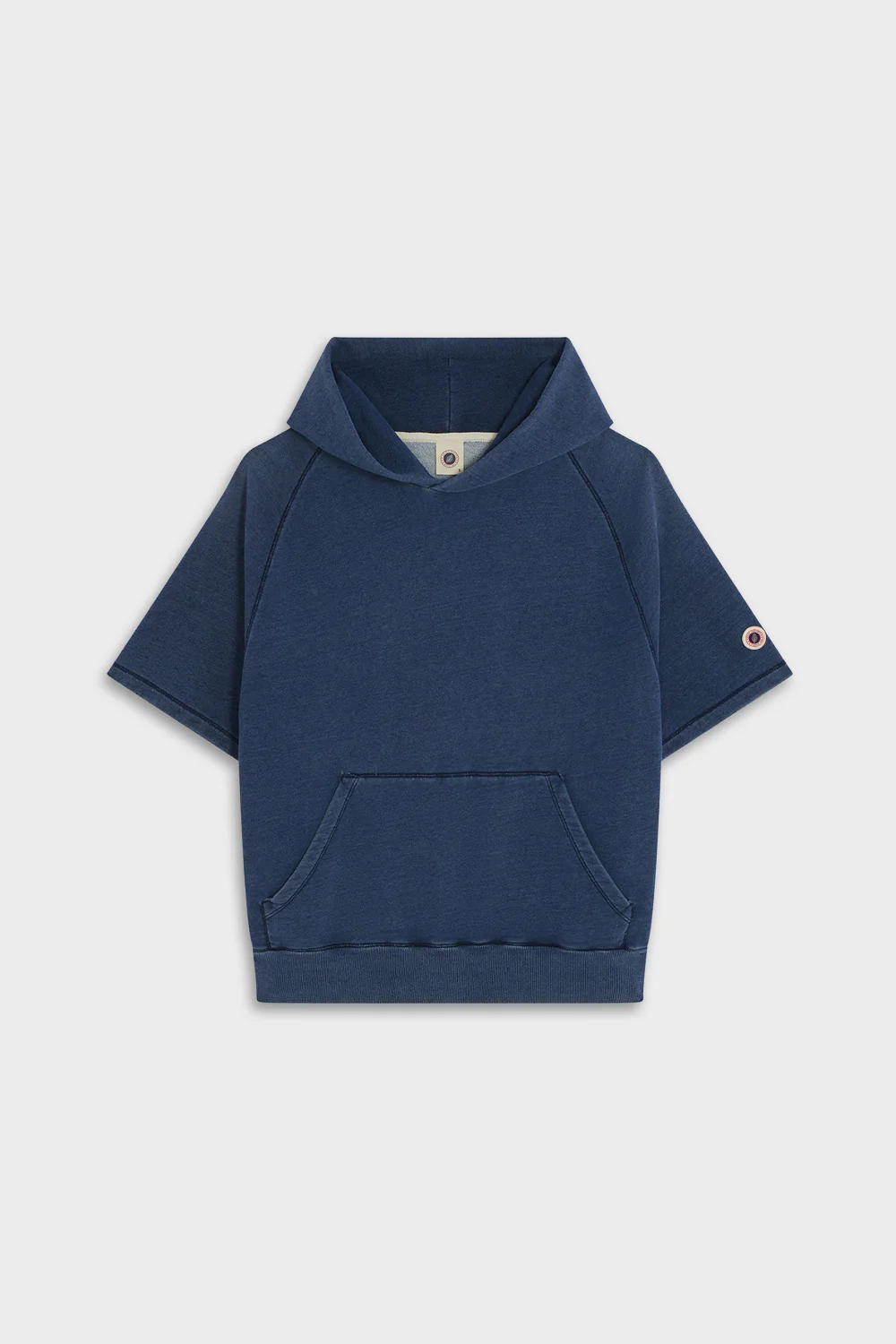 INDIGO HOOD MC — Sweat manches courtes à capuche en molleton indigo