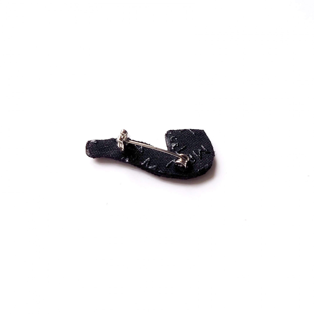 BROCHE PIPE - COLLAB' MAGRITTE